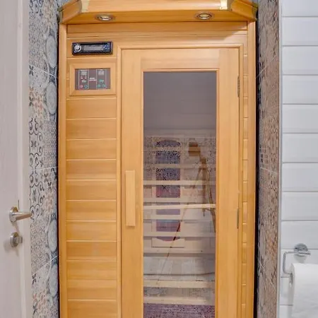 Lägenhet Yang - Hot Tub, Sauna, Novi Sad