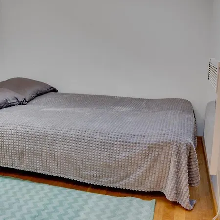 Yang - Hot Tub, Sauna, *