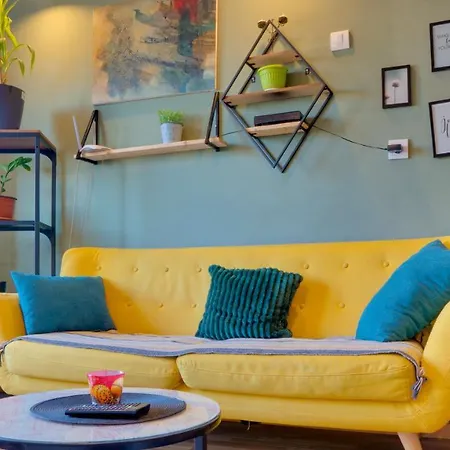 Yang - Hot Tub, Sauna, Lägenhet *