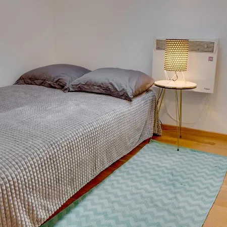 Yang - Hot Tub, Sauna, Lägenhet *