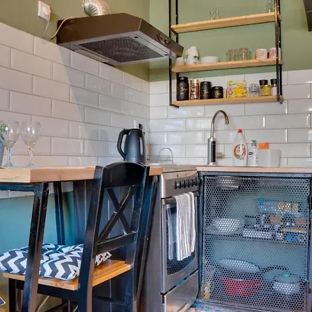 Yang - Hot Tub, Sauna, Lägenhet *