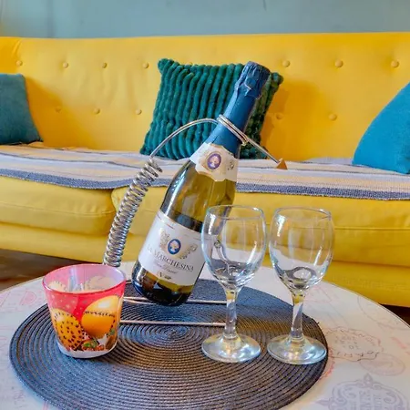 Yang - Hot Tub, Sauna, *