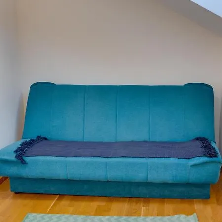 Lägenhet Yang - Hot Tub, Sauna, Novi Sad