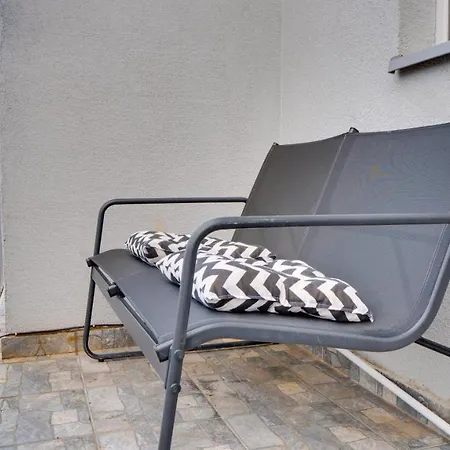 Yang - Hot Tub, Sauna, Lägenhet *